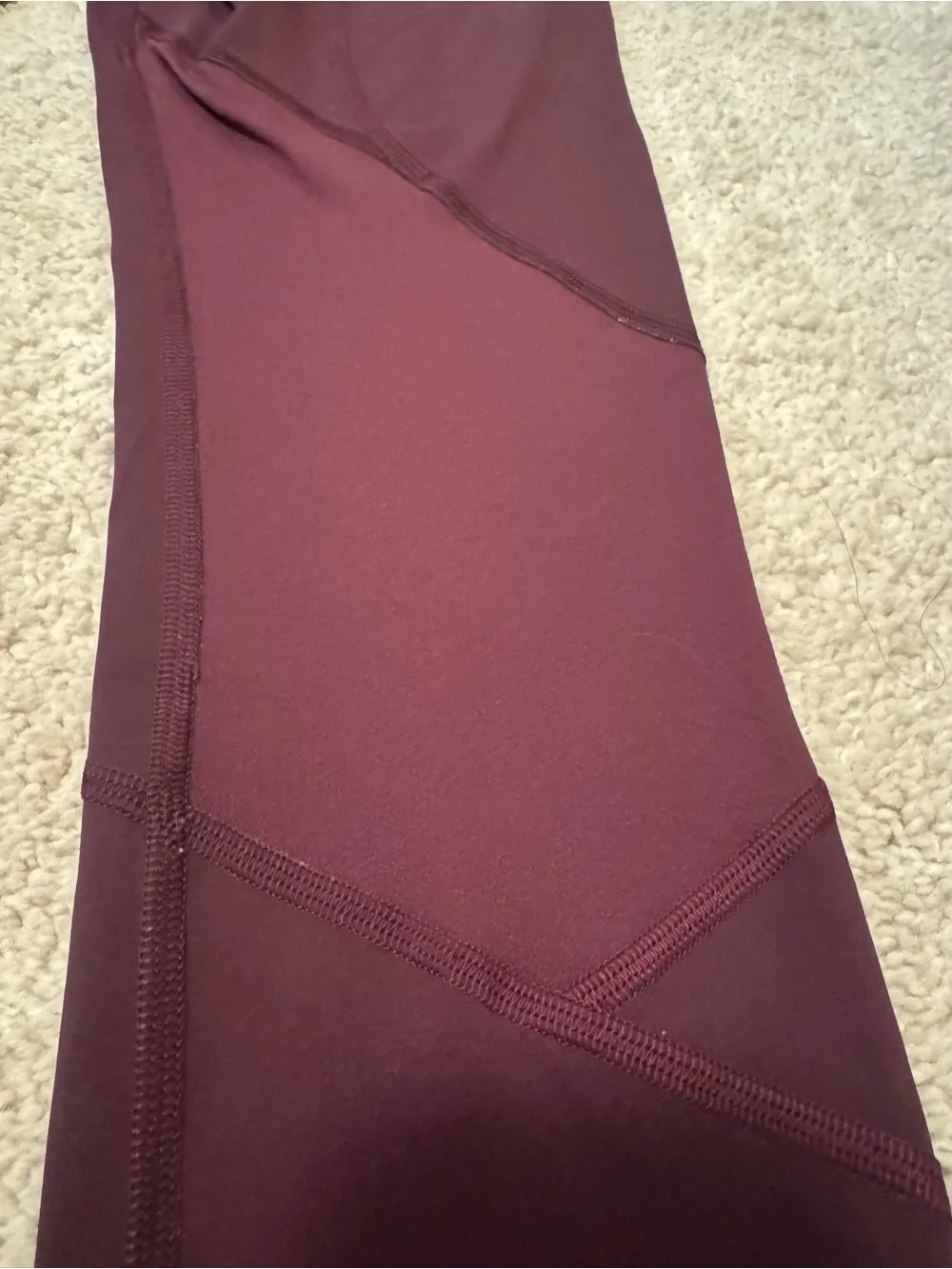 Lululemon Fast and Free Tight Leggings Size 6 Burgundy w/ Pockets
